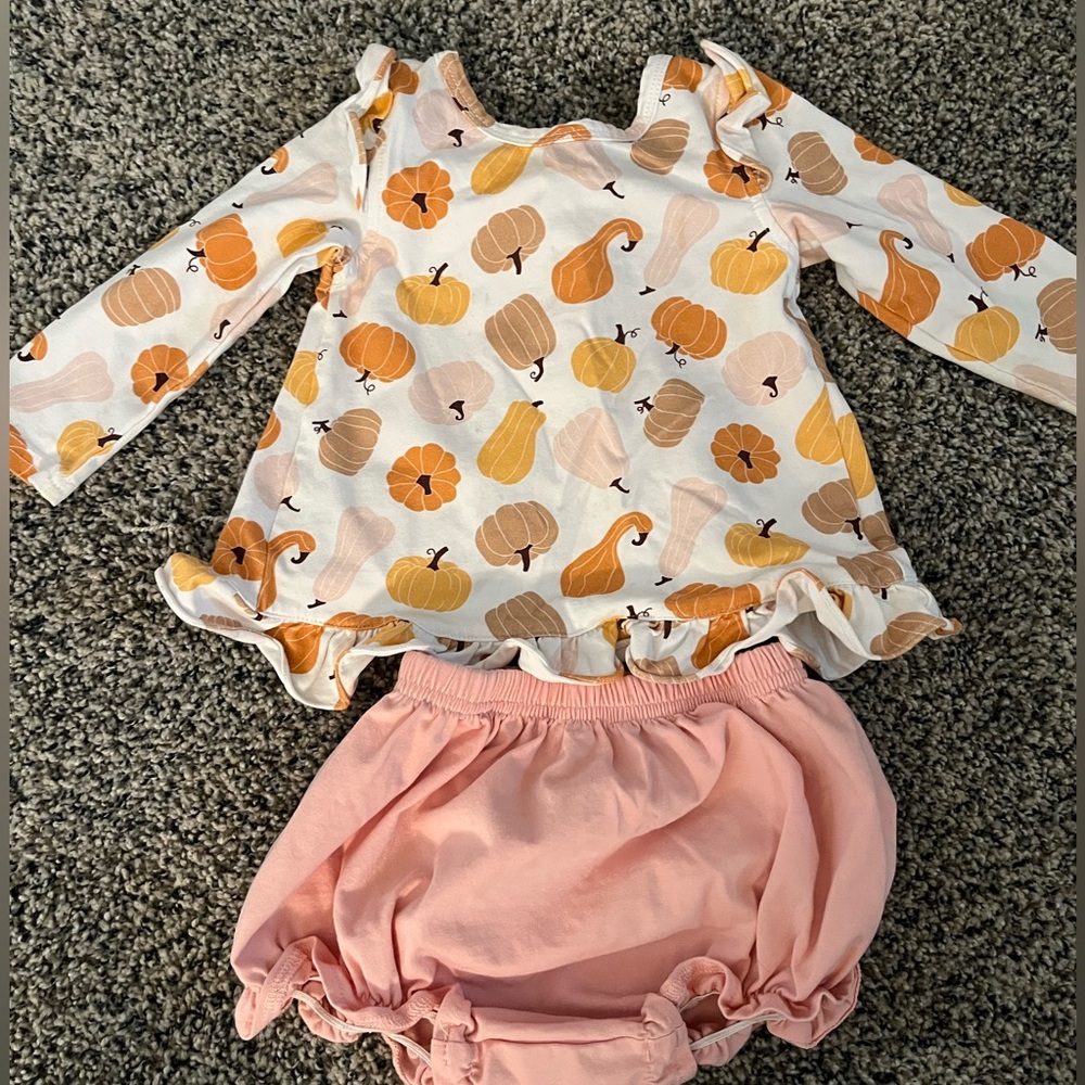 Pumpkin two piece girls set